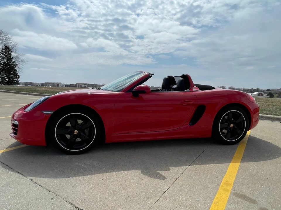 2014 Porsche 981 Boxster - Image 11 of 31