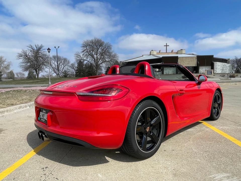 2014 Porsche 981 Boxster - Image 18 of 31