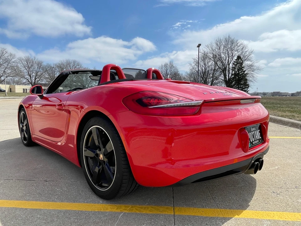 2014 Porsche 981 Boxster - Image 15 of 31
