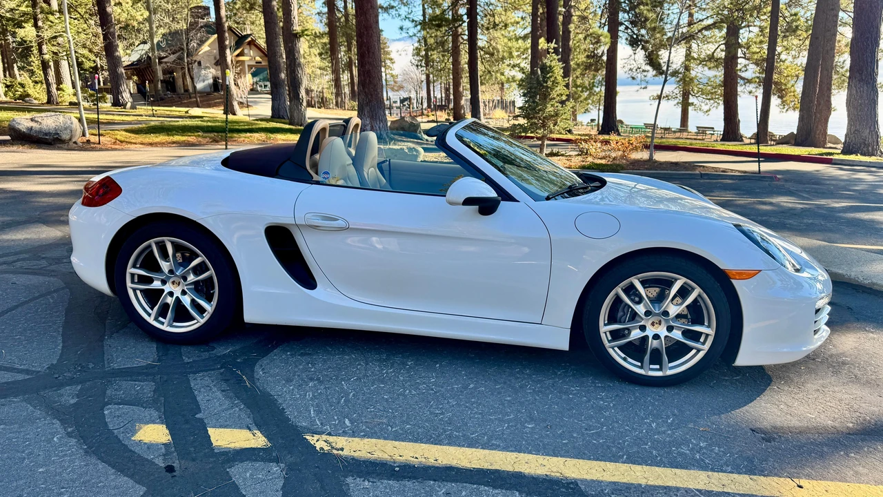 2014 Porsche 981 Boxster - Image 21 of 31