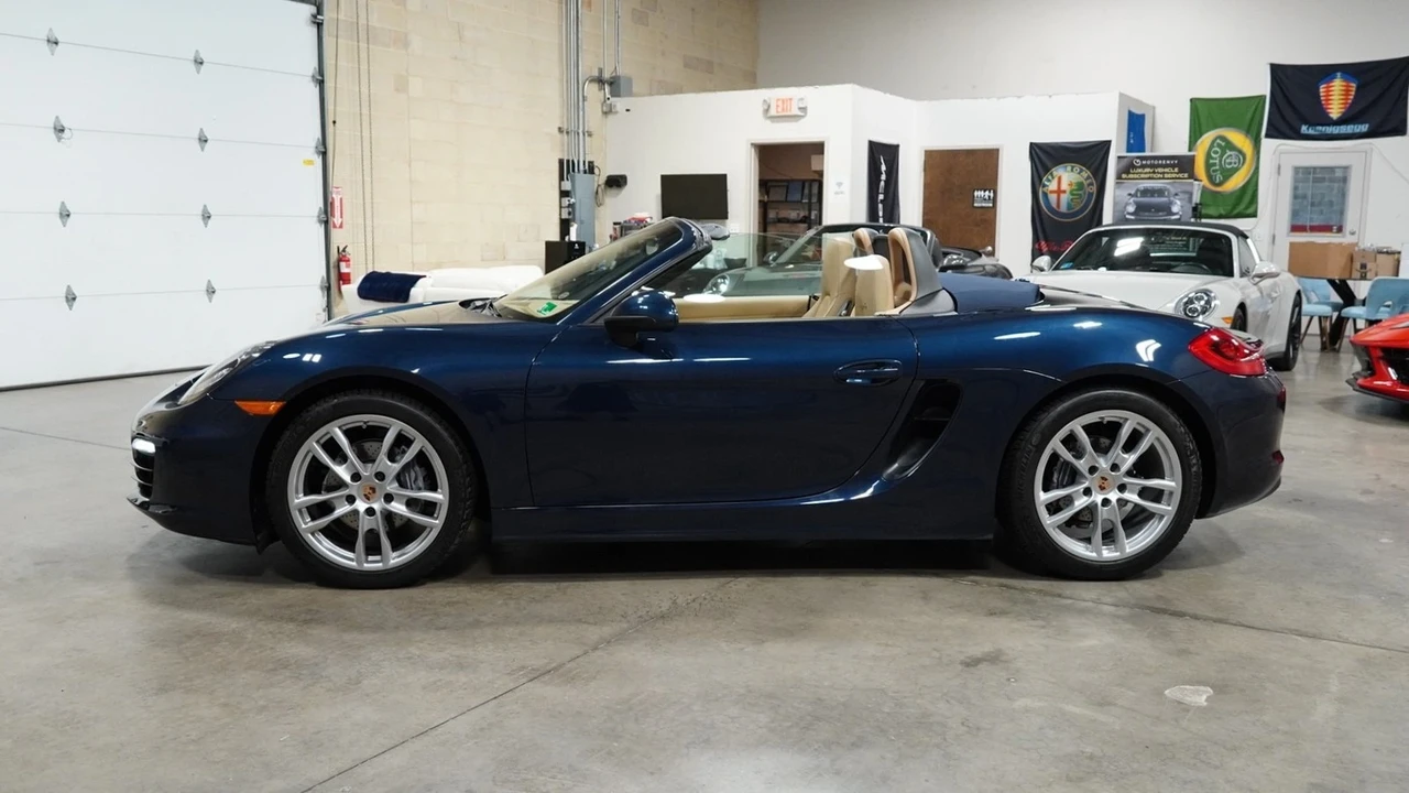 2014 Porsche 981 Boxster - Image 11 of 21