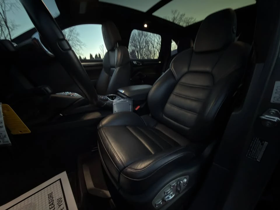 2014 Porsche 958 Cayenne - Image 9 of 14