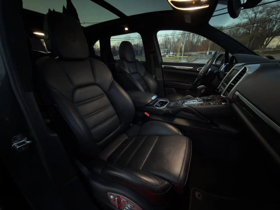 2014 Porsche 958 Cayenne - Image 14 of 14
