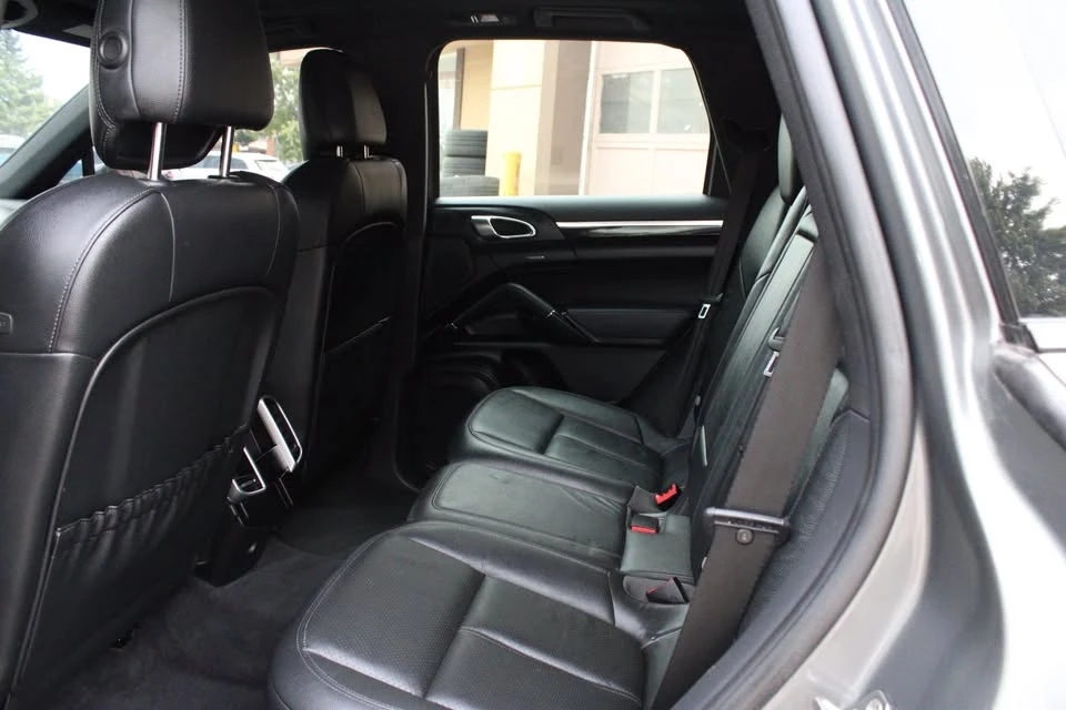 2014 Porsche 958 Cayenne - Image 10 of 20
