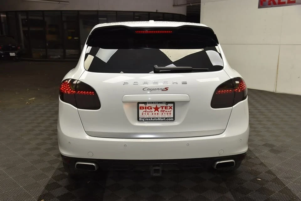 2014 Porsche 958 Cayenne - Image 12 of 20