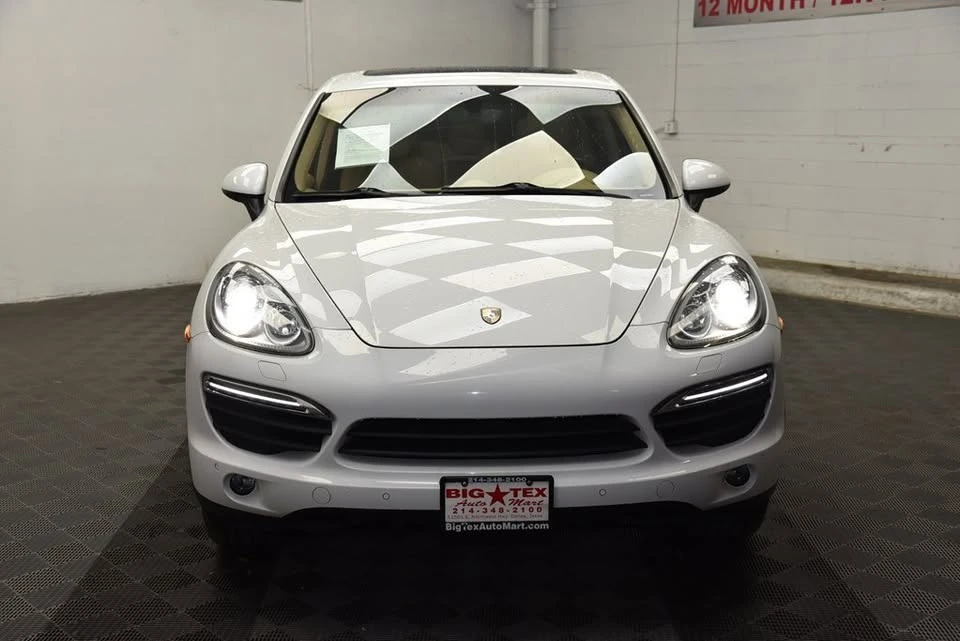 2014 Porsche 958 Cayenne - Image 16 of 20