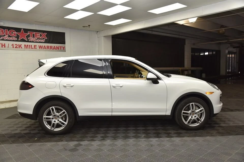 2014 Porsche 958 Cayenne - Image 6 of 20