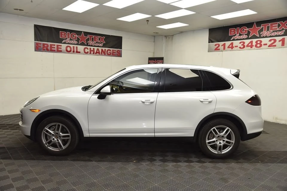 2014 Porsche 958 Cayenne - Image 10 of 20