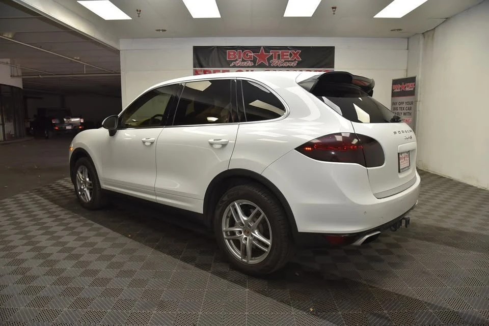 2014 Porsche 958 Cayenne - Image 3 of 20