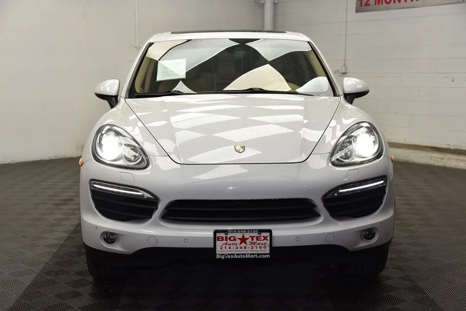 2014 Porsche 958 Cayenne - Image 8 of 20
