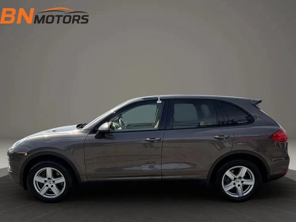 2014 Porsche 958 Cayenne - Image 8 of 20