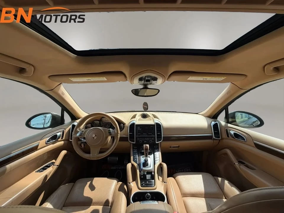 2014 Porsche 958 Cayenne - Image 14 of 20