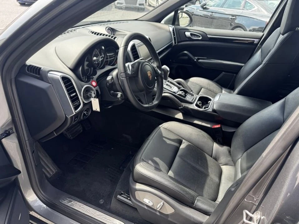 2014 Porsche 958 Cayenne - Image 13 of 18