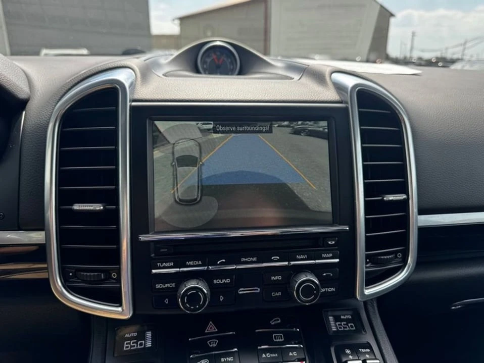 2014 Porsche 958 Cayenne - Image 2 of 18