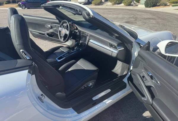 2014 Porsche 991 Carrera - Image 13 of 14