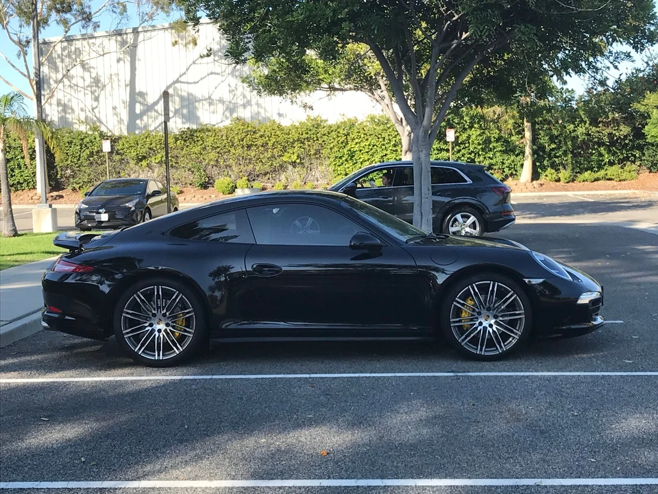 2014 Porsche 991 Carrera 4 - Image 2 of 17