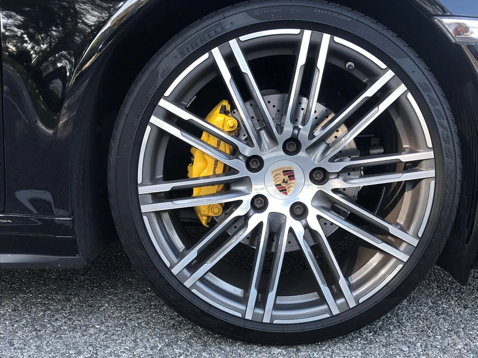 2014 Porsche 991 Carrera 4 - Image 8 of 17