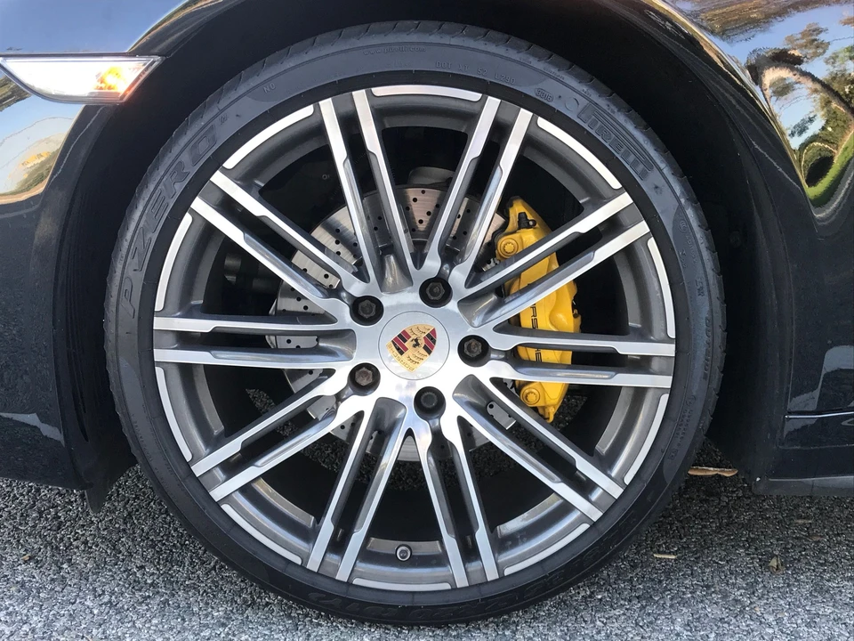 2014 Porsche 991 Carrera 4 - Image 12 of 17