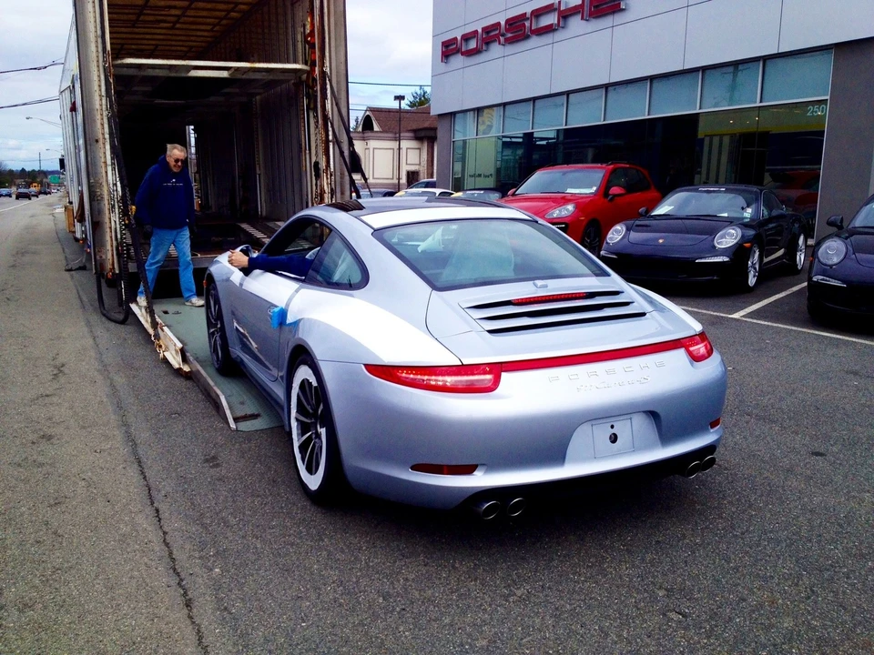 2014 Porsche 991 Carrera 4S - Image 2 of 3