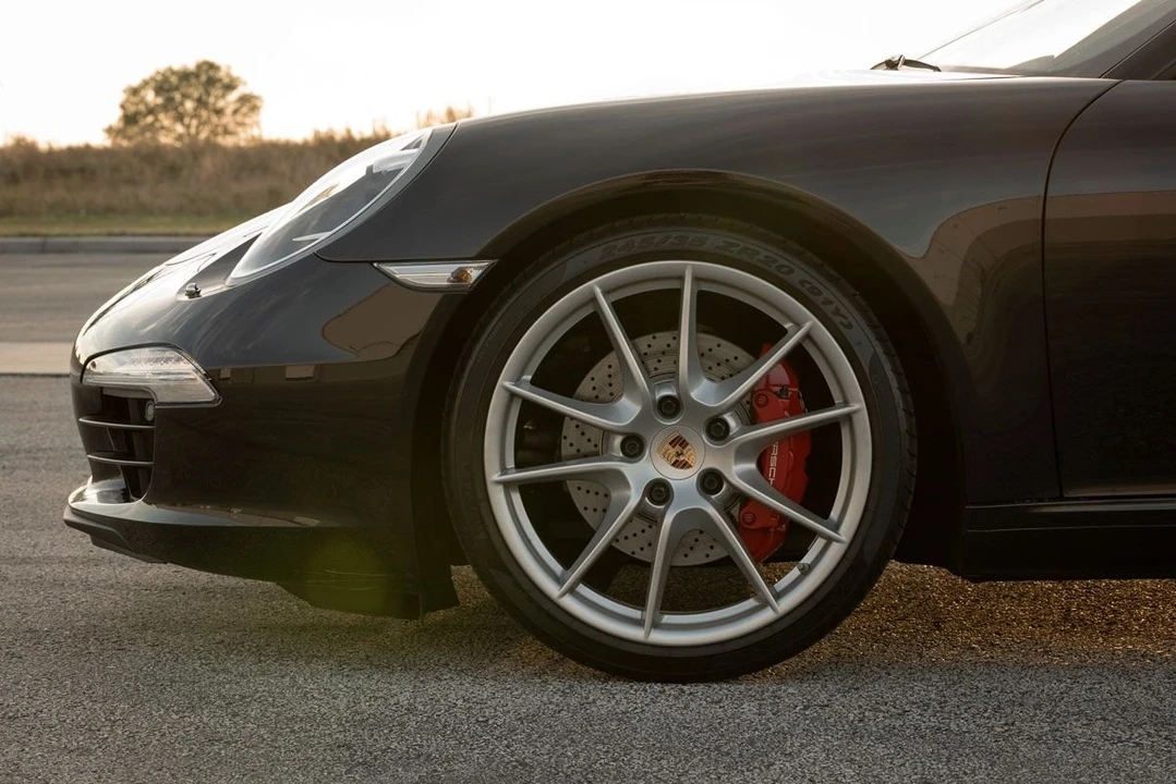 2014 Porsche 991 Carrera S - Image 17 of 20