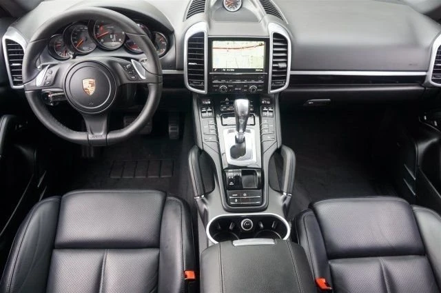 2014 Porsche 958 Cayenne - Image 2 of 14