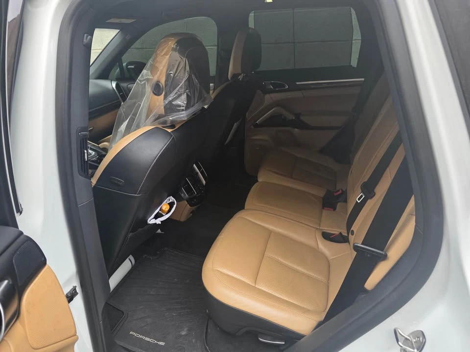 2014 Porsche 958 Cayenne - Image 5 of 5