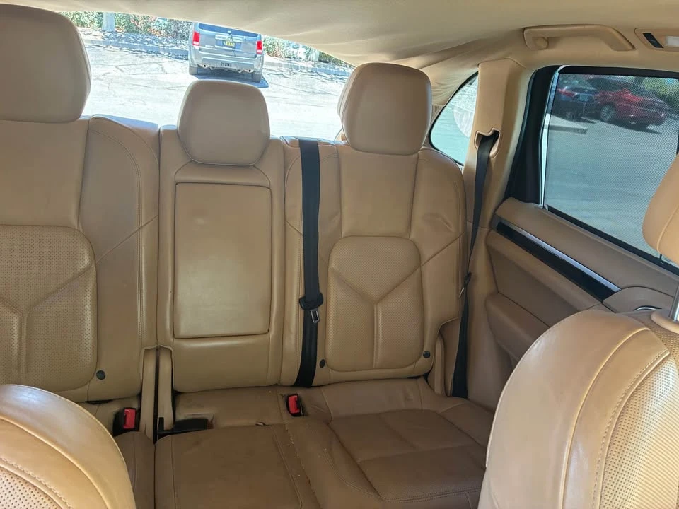 2014 Porsche 958 Cayenne - Image 9 of 14
