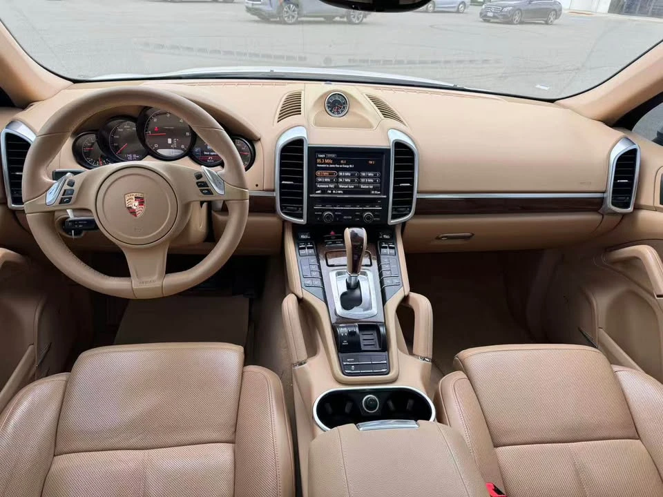 2014 Porsche 958 Cayenne - Image 6 of 14