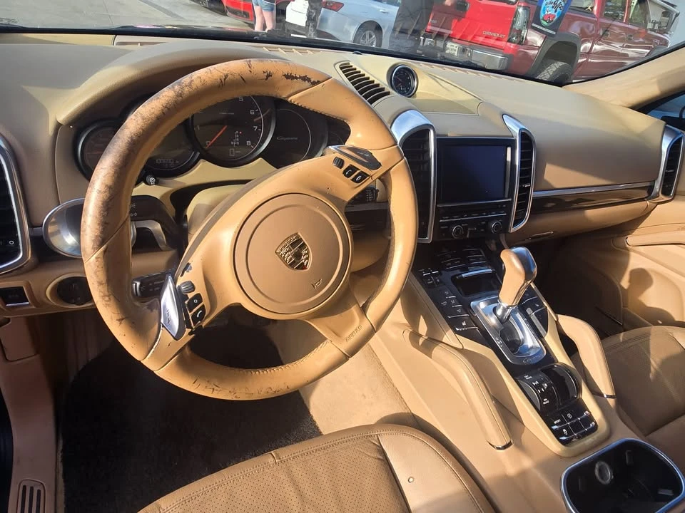 2014 Porsche 958 Cayenne - Image 13 of 14