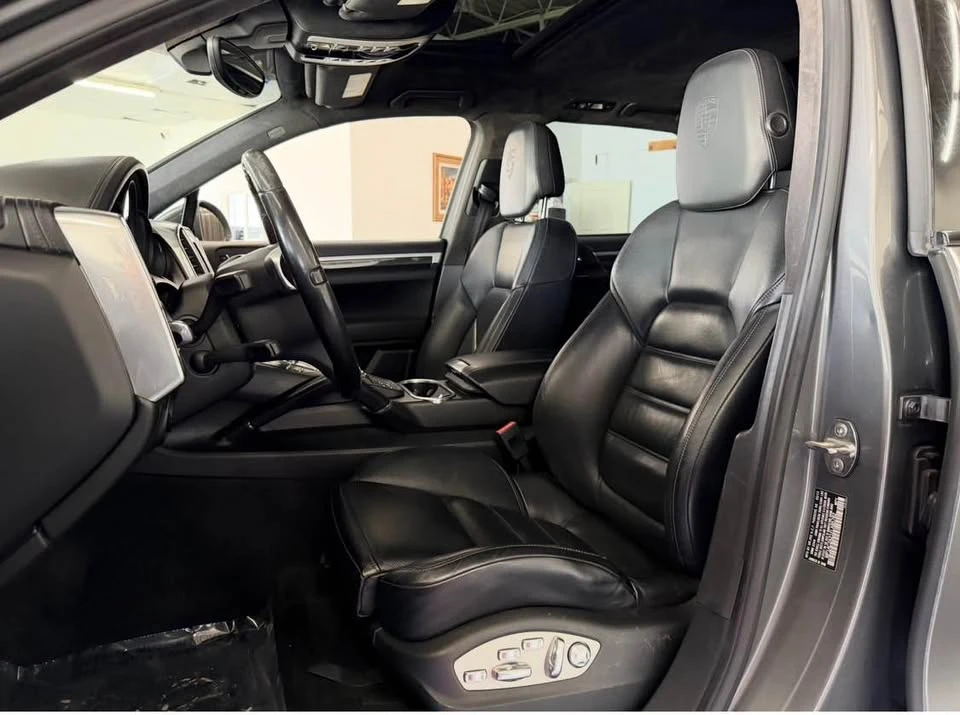 2014 Porsche 958 Cayenne - Image 6 of 18