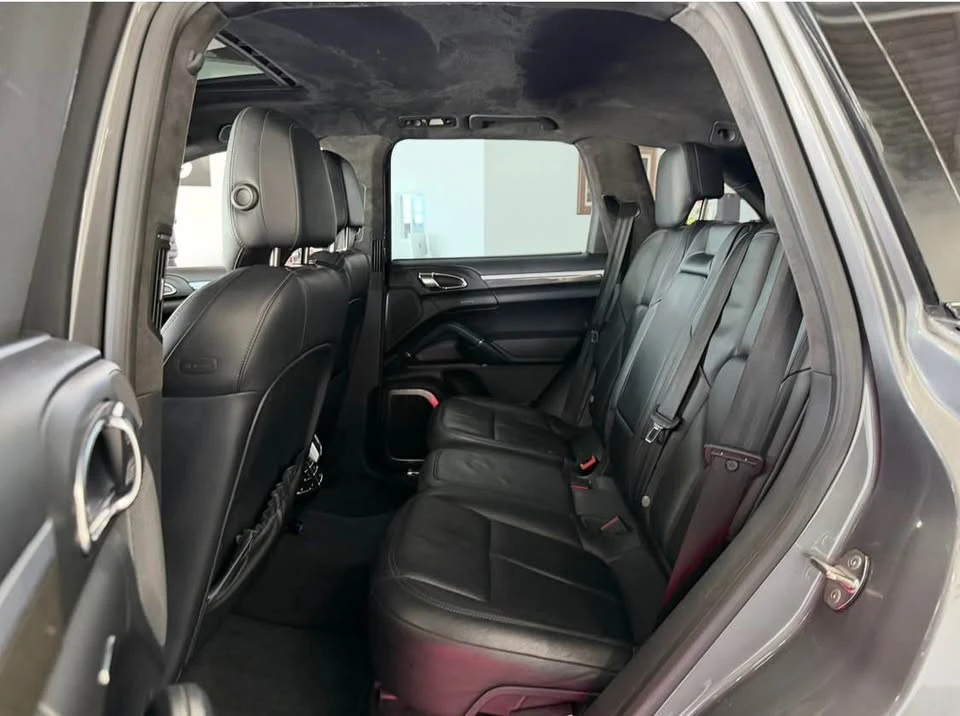 2014 Porsche 958 Cayenne - Image 17 of 18