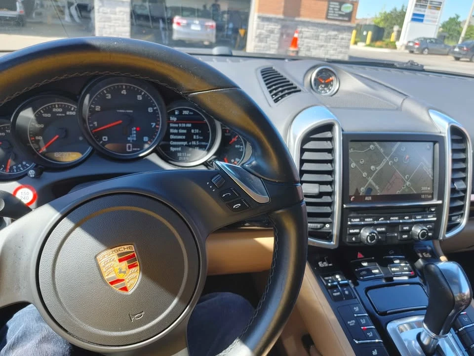 2014 Porsche 958 Cayenne - Image 3 of 8