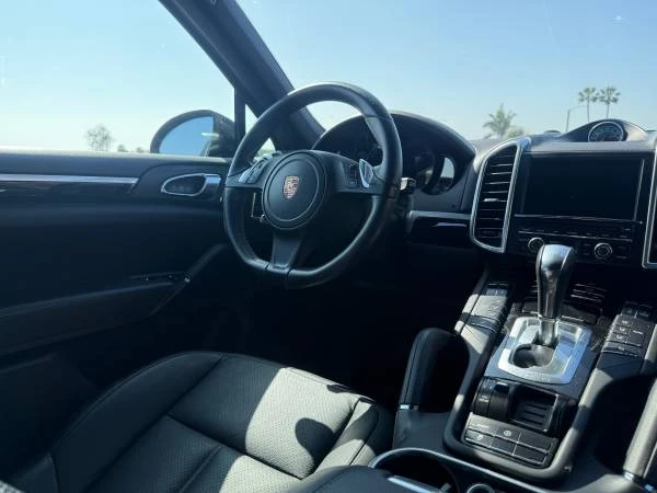 2014 Porsche 958 Cayenne - Image 10 of 21