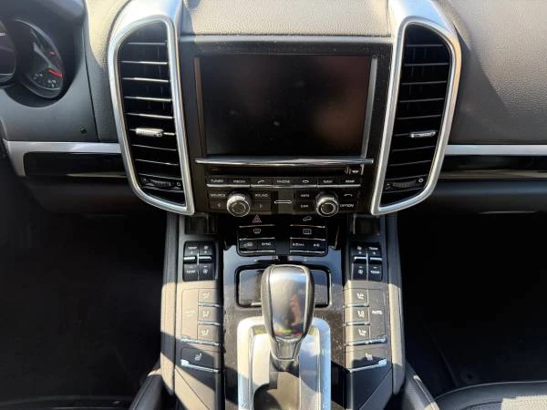 2014 Porsche 958 Cayenne - Image 13 of 21