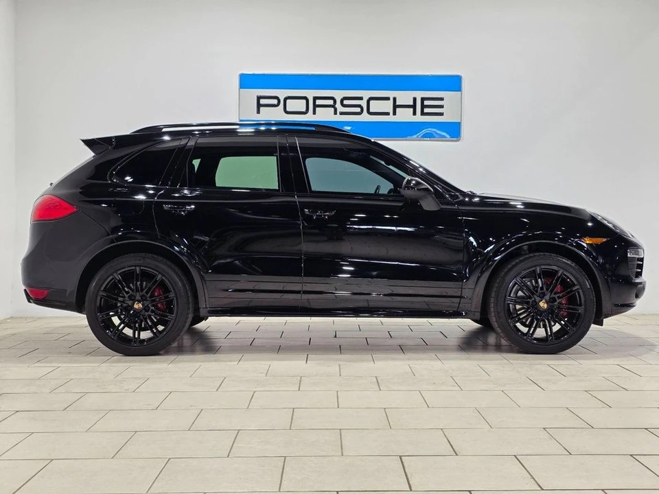 2014 Porsche 958 Cayenne - Image 4 of 12