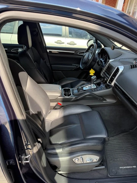 2014 Porsche 958 Cayenne - Image 6 of 10
