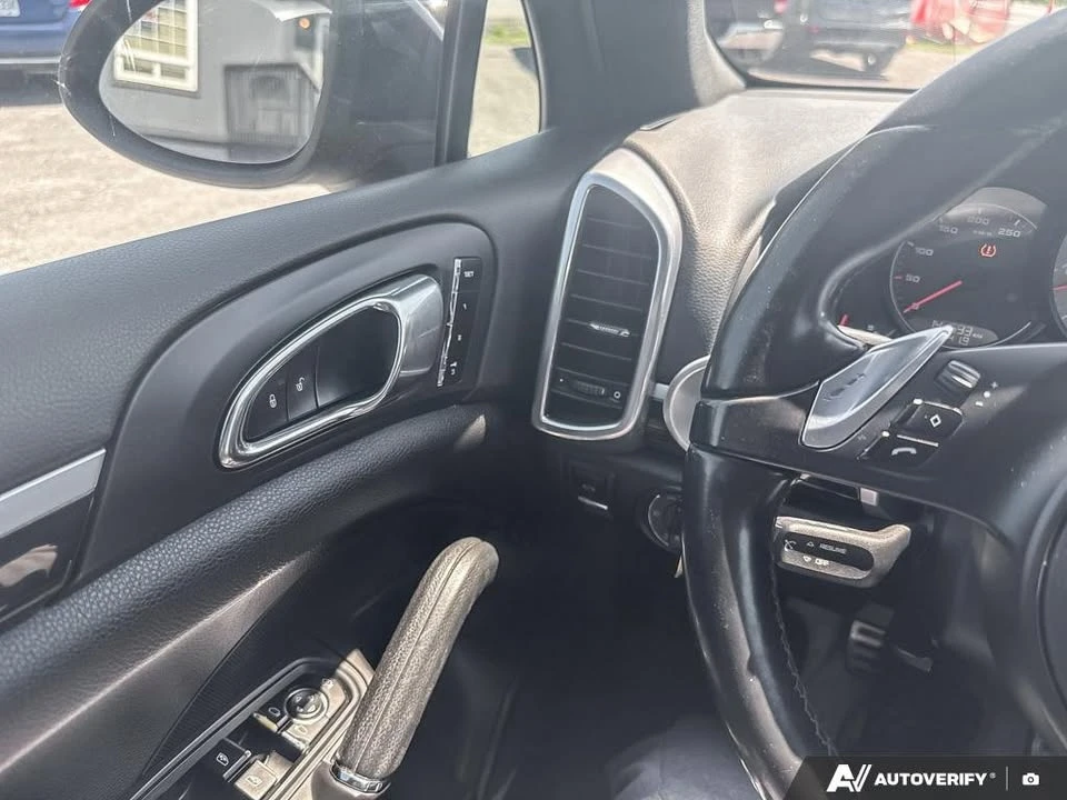 2014 Porsche 958 Cayenne - Image 17 of 20