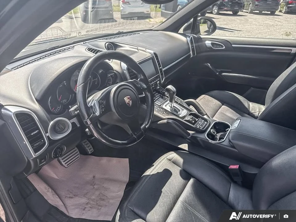 2014 Porsche 958 Cayenne - Image 13 of 20
