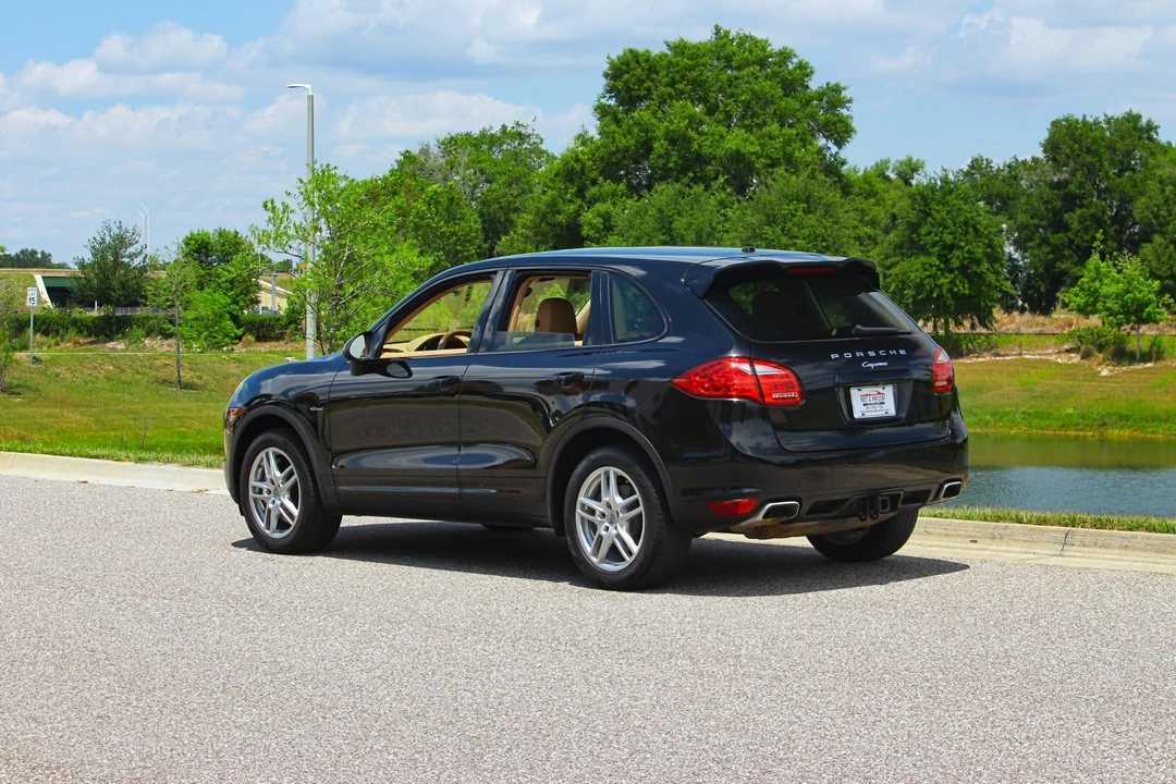 2014 Porsche Cayenne - Image 21 of 31