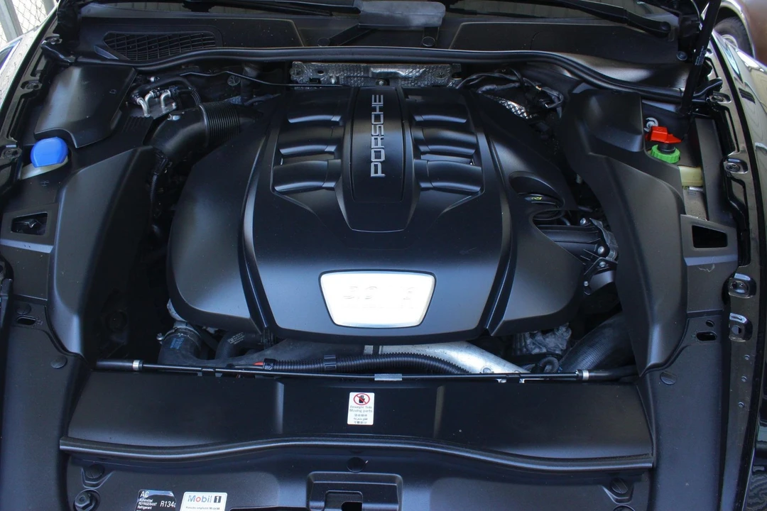 2014 Porsche Cayenne - Image 15 of 31
