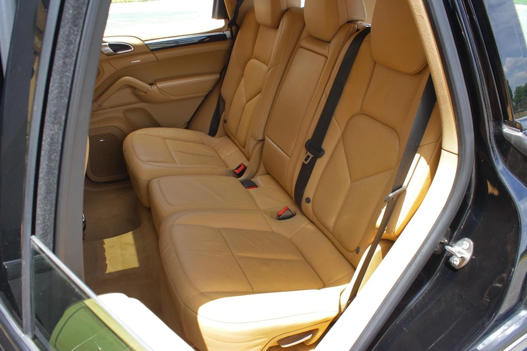 2014 Porsche Cayenne - Image 14 of 31
