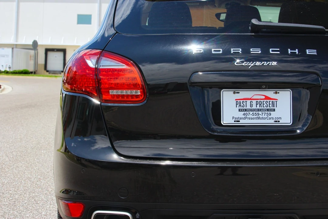 2014 Porsche Cayenne - Image 25 of 31