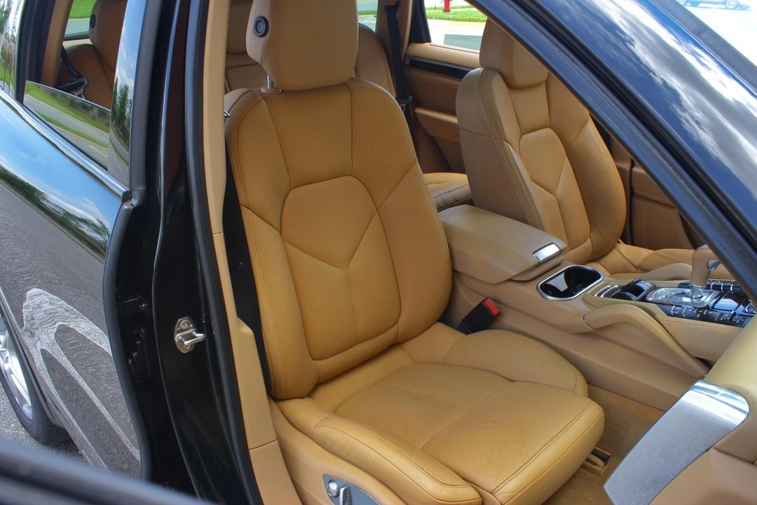 2014 Porsche Cayenne - Image 13 of 31