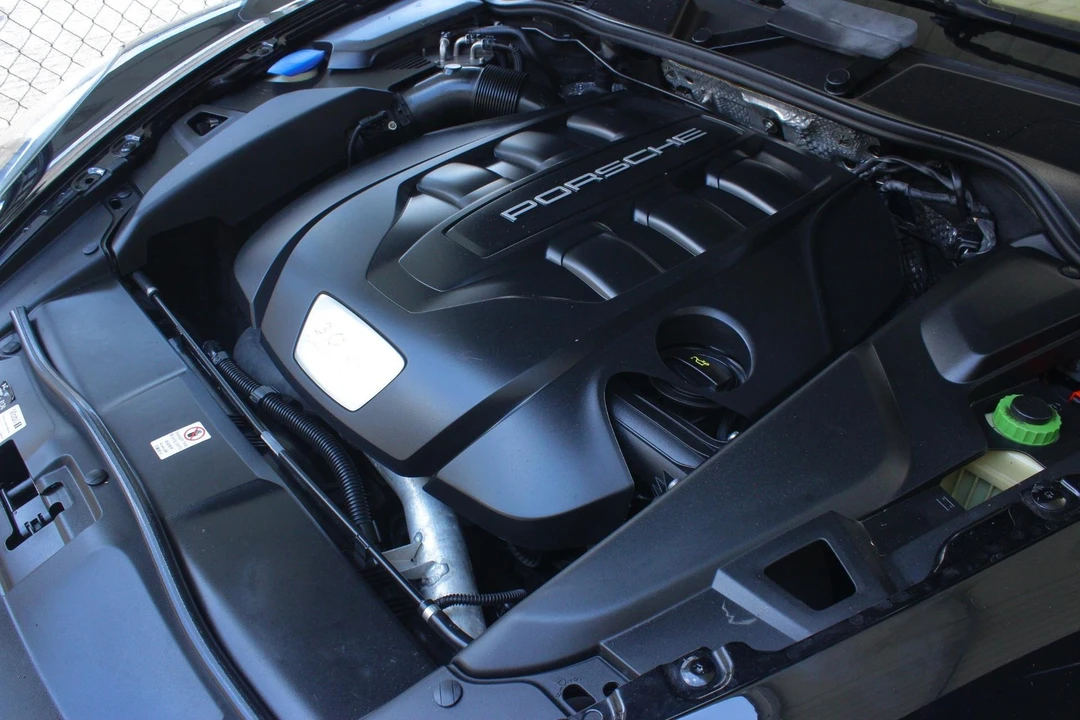 2014 Porsche Cayenne - Image 16 of 31