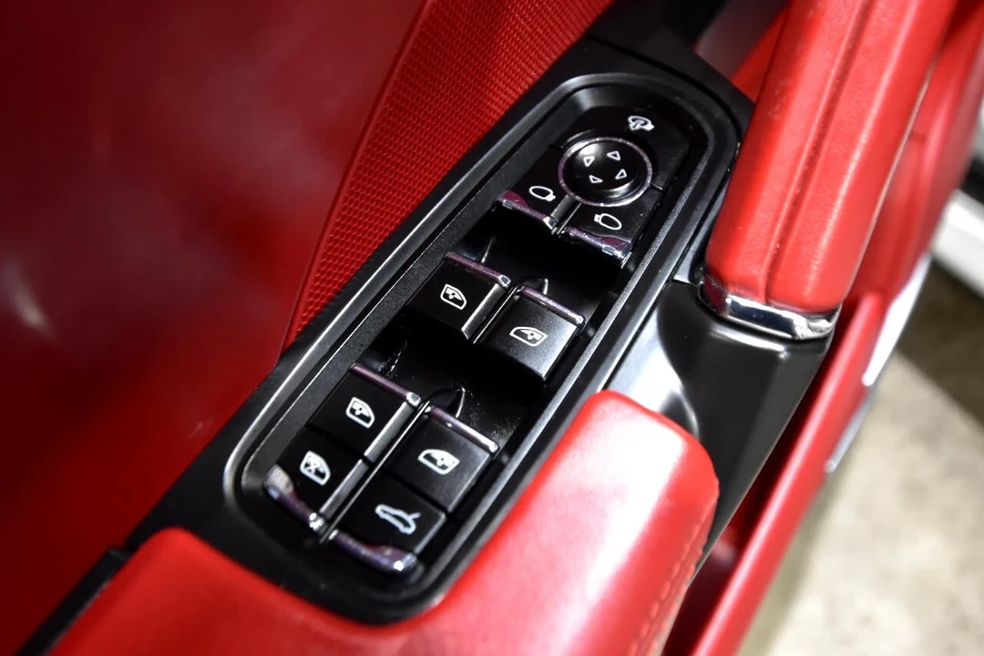 2014 Porsche 958 Cayenne GTS - Image 11 of 12