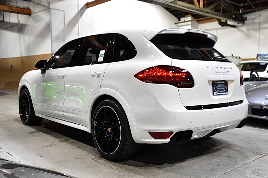 2014 Porsche 958 Cayenne GTS - Image 8 of 12