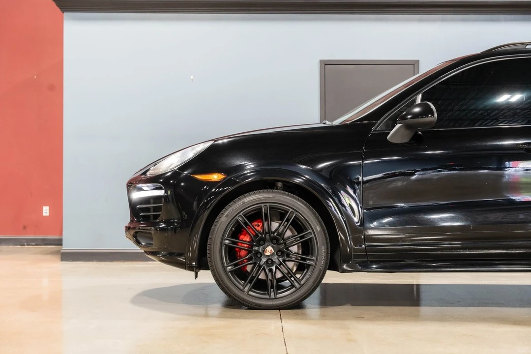 2014 Porsche 958 Cayenne GTS - Image 18 of 31