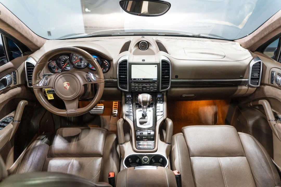 2014 Porsche 958 Cayenne GTS - Image 28 of 31