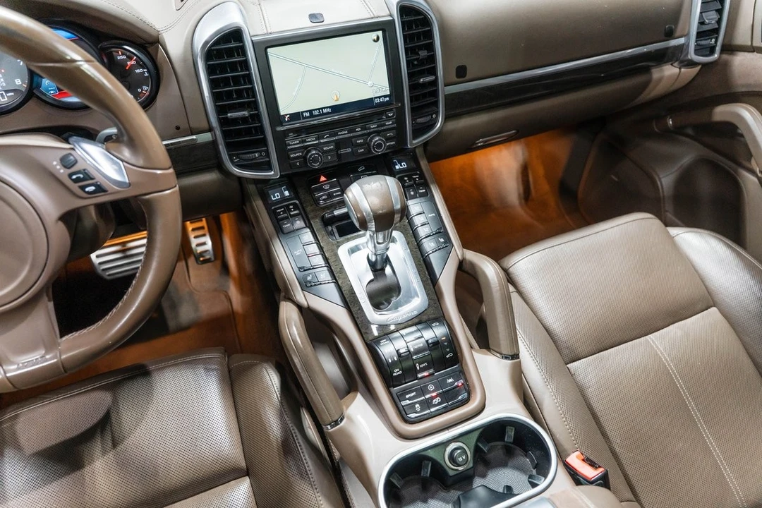 2014 Porsche 958 Cayenne GTS - Image 29 of 31