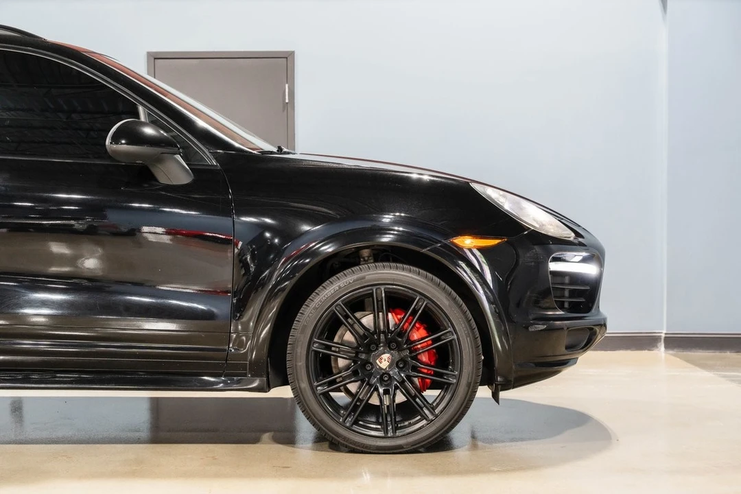 2014 Porsche 958 Cayenne GTS - Image 7 of 31